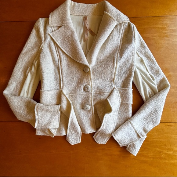 Bailey 44 M ivory white crop button front blazer suit, jacket - Picture 1 of 12